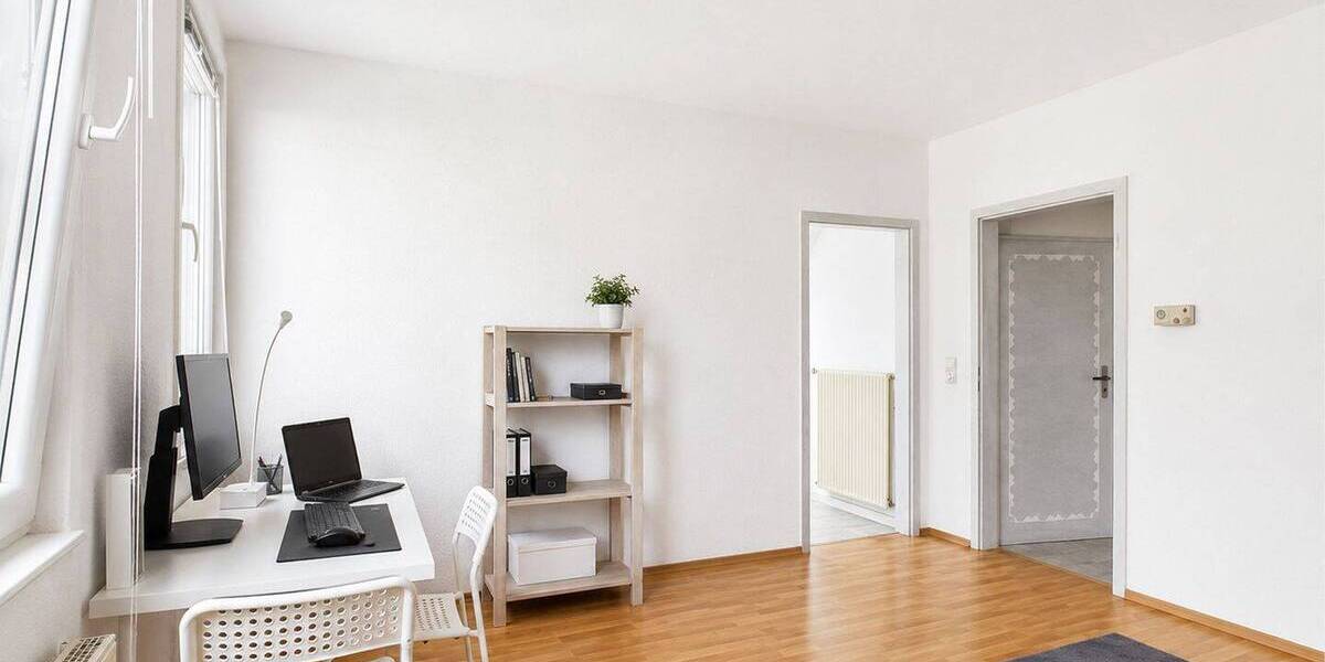 Mehrfamilienhaus, Wohnhaus Stuttgart Zuffenhausen - 8 Zimmer, 176 m&sup2;, 547.000&euro; | Angebot:26684039