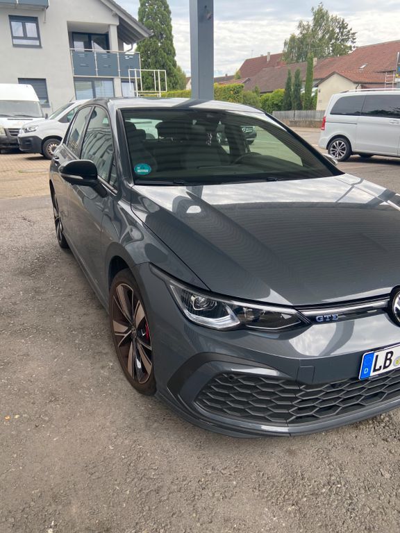 VW Golf 9.600 km 29.800 € Asperg 71679