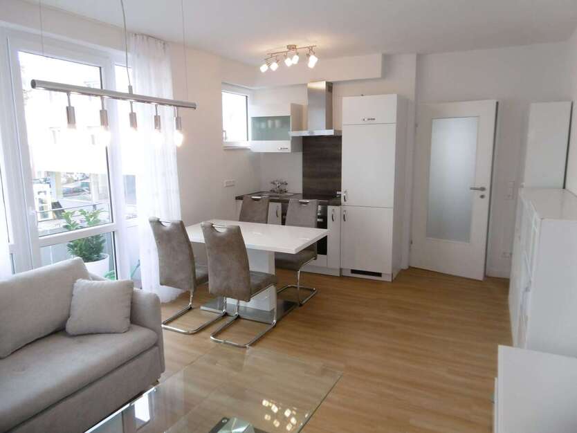 Wohnung zum Mieten in Stuttgart-West 780 € 45 m² 2 zimmer