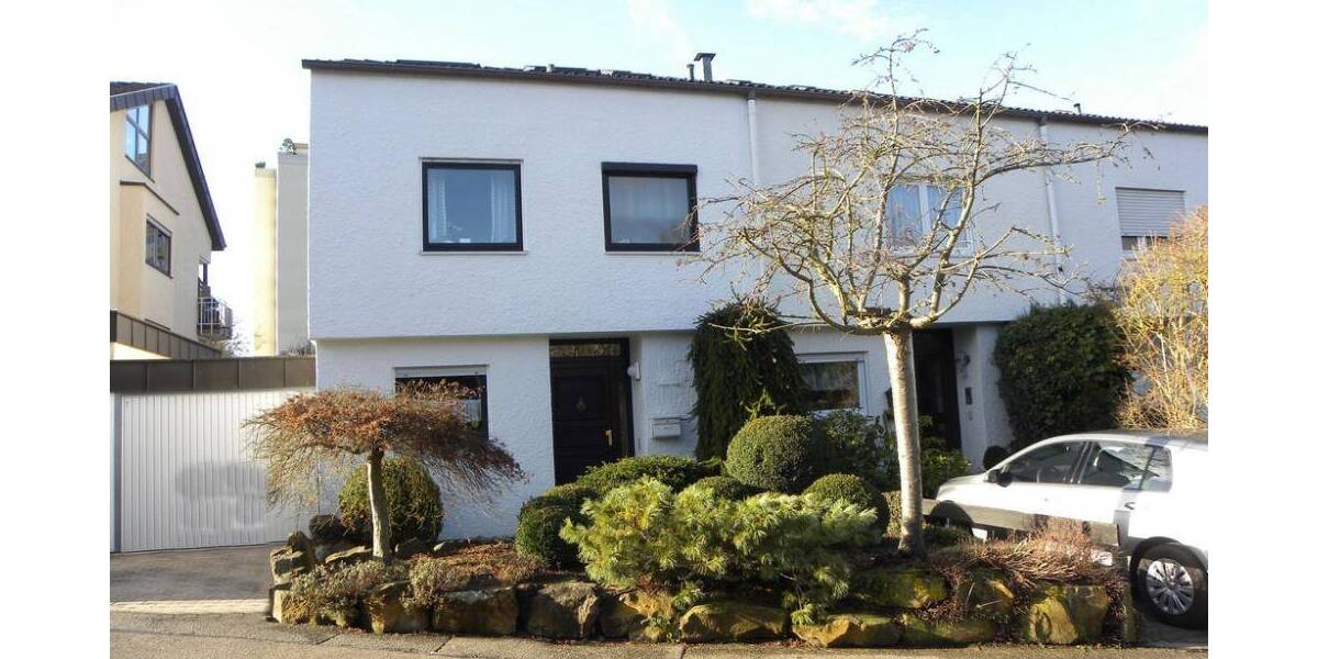 Mehrfamilienhaus, Wohnhaus Böblingen - 4 Zimmer, 143 m&sup2;, 2.750&euro; | Angebot:26378141