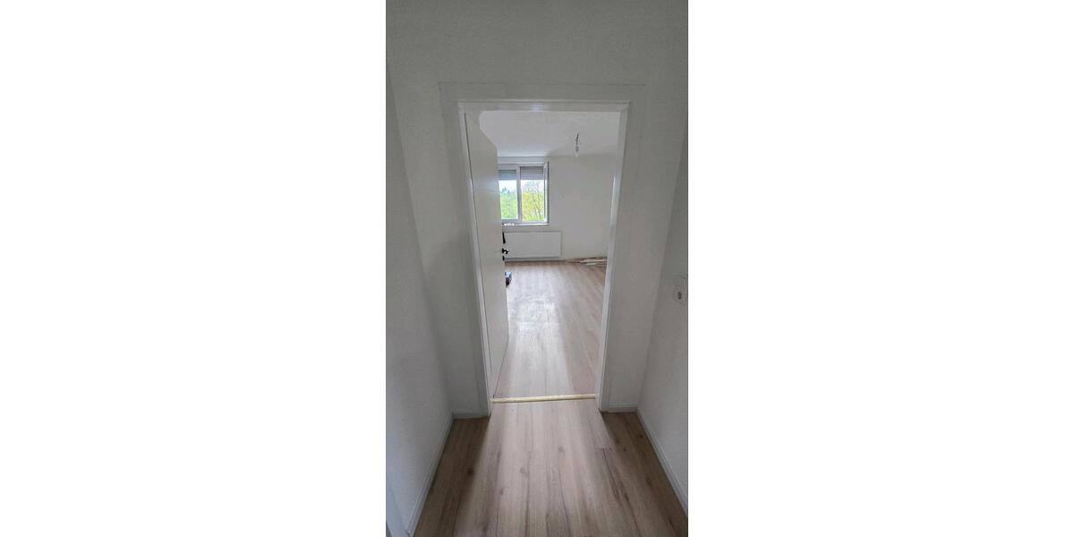 Dachgeschoßwohnung Ludwigsburg Oßweil - 4 Zimmer, 110 m&sup2;, 1.400&euro; | Angebot:26342825