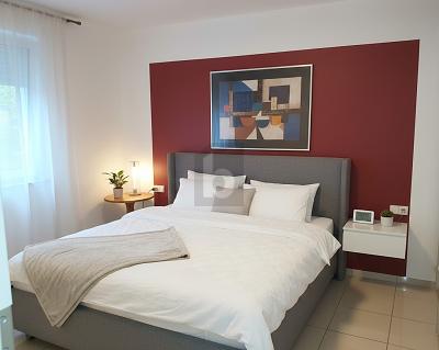 DESIGN TRIFFT AUF WOHNKOMFORT - Terrassenwohnung Sindelfingen Sindelfingen (Stadt) | Angebot:26151072