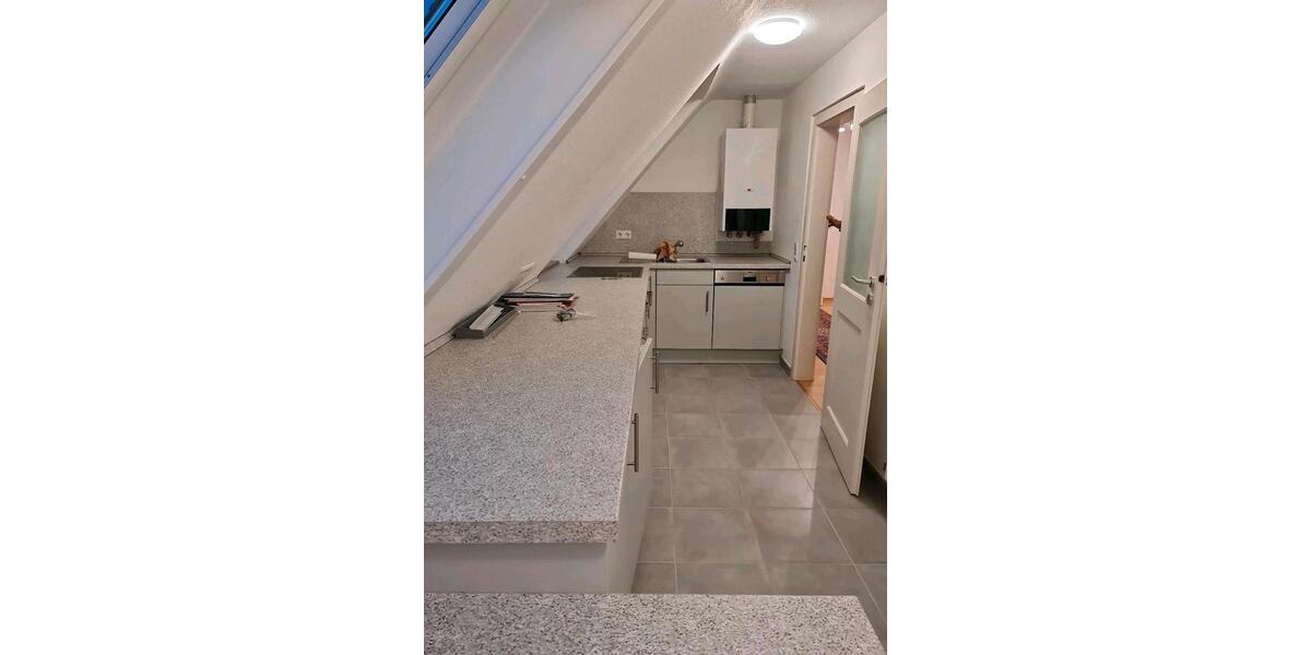Dachgeschoßwohnung Stuttgart Feuerbach - 2 Zimmer, 52 m&sup2;, 800&euro; | Angebot:26497850