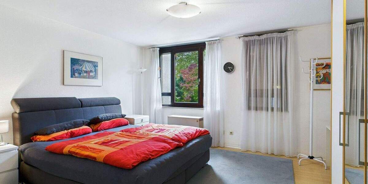 Reihenmittelhaus Stuttgart Stammheim - 5 Zimmer, 127 m&sup2;, 548.000&euro; | Angebot:25669368