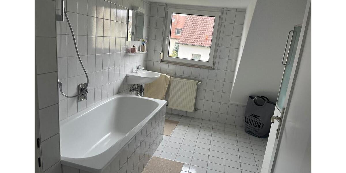 Dachgeschoßwohnung Fellbach - 2 Zimmer, 59 m&sup2;, 900&euro; | Angebot:26384394