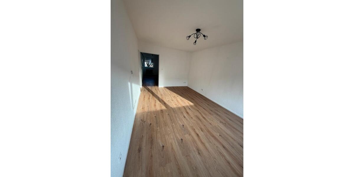 Etagenwohnung Esslingen am Neckar Brühl - 2.5 Zimmer, 55 m&sup2;, 1.050&euro; | Angebot:26300265