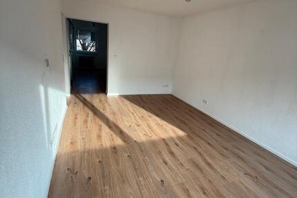 Wohnung Esslingen am Neckar Brühl - 2.5 Zimmer, 55 m&sup2;, 1.050&euro; | Angebot:26300265