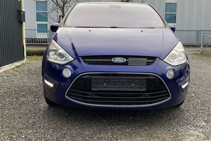 Ford S-Max 171.900 km 8.199 &euro; Sindelfingen 71069