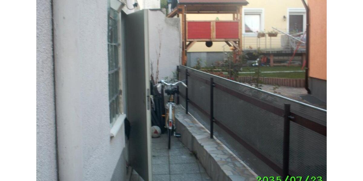 Etagenwohnung Stuttgart Zuffenhausen - 3.5 Zimmer, 90 m&sup2;, 1.050&euro; | Angebot:26136018