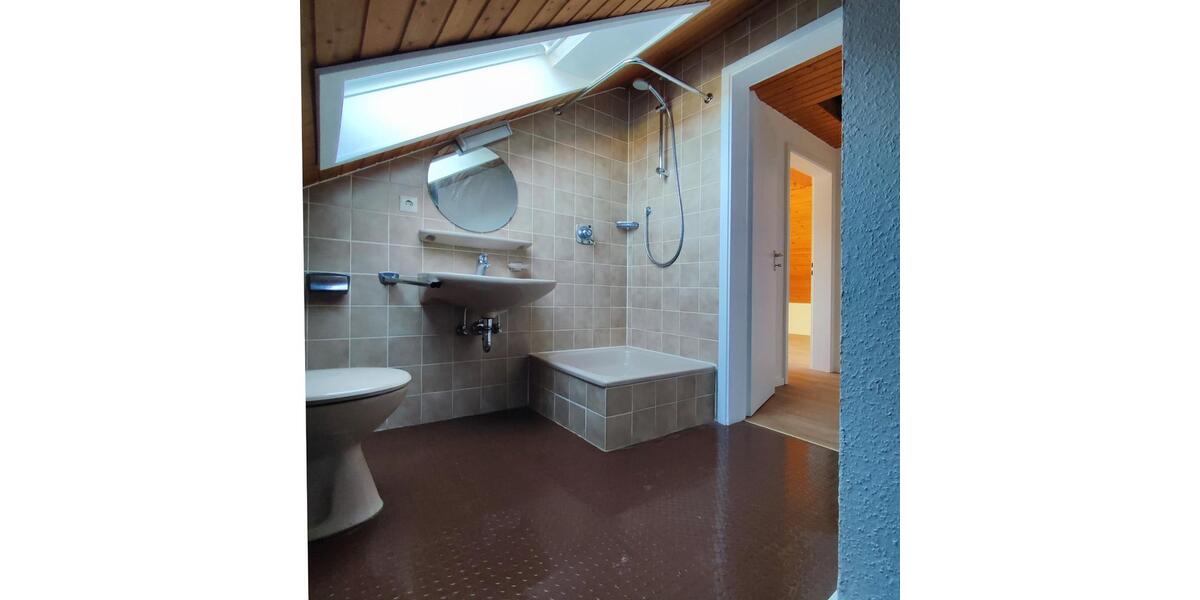 Reihenhaus Remshalden - 5 Zimmer, 135 m&sup2;, 1.750&euro; | Angebot:24237281