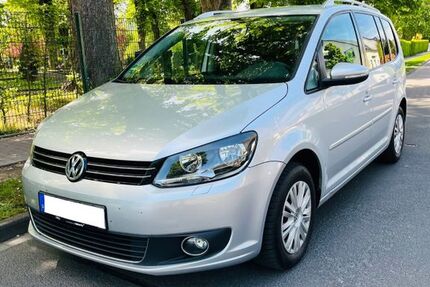 VW Touran 200.000 km 6.600 € Stuttgart 70186
