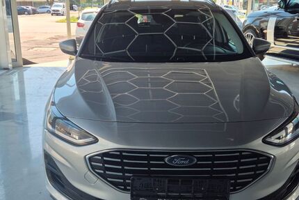 Ford Focus 140.000 km 14.200 &euro; Ebersbach 73061