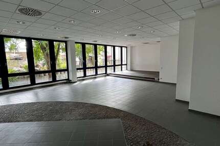 Büro in Weinstadt 750 € 90 m² zimmer