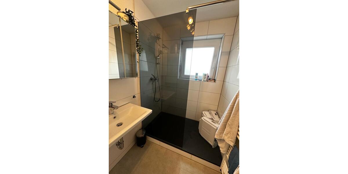 Etagenwohnung Ludwigsburg - 3 Zimmer, 85 m&sup2;, 1.200&euro; | Angebot:25216209