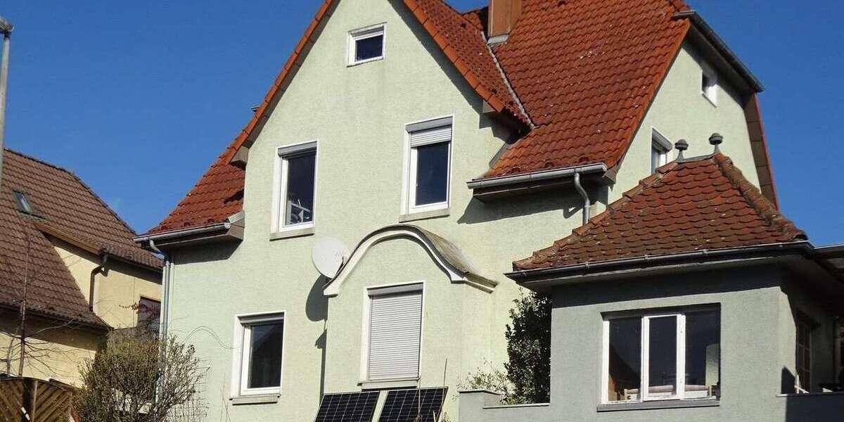 Einfamilienhaus Esslingen am Neckar (Oberesslingen) Oberesslingen - 8 Zimmer, 183 m&sup2;, 599.000&euro; | Angebot:26732321