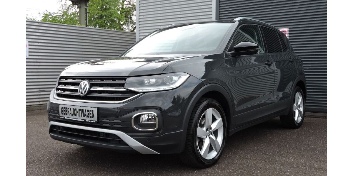 VW T-Cross 100.000 km 17.999 &euro; Altbach 73776