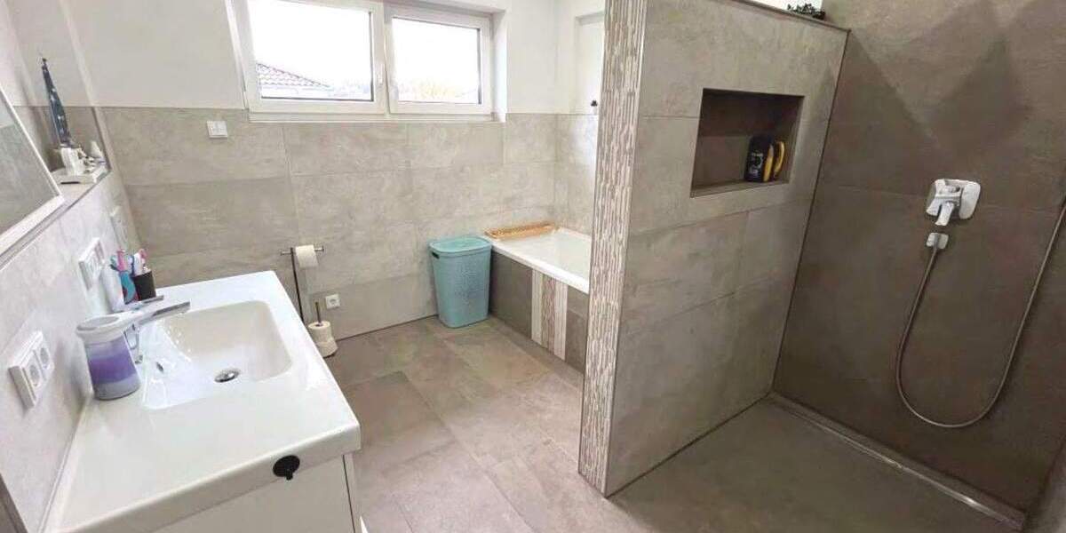 Doppelhaushälfte Weil der Stadt Merklingen - 4 Zimmer, 135 m&sup2;, 720.000&euro; | Angebot:25095519