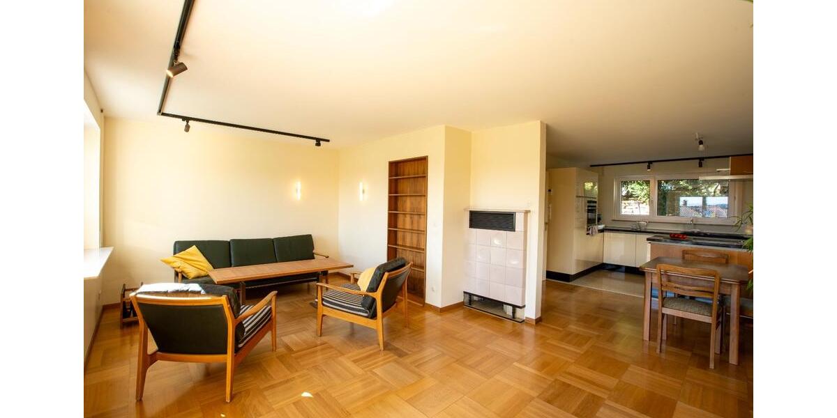 Haus mit Garten zur Miete: MID-CENTURY-Traum in Oberesslingen 6 zimmer