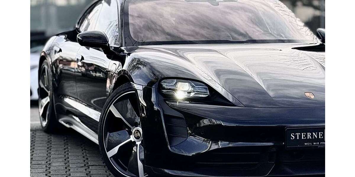 Porsche Taycan 9.300 km 102.900 &euro; Ebersbach an der Fils 73061