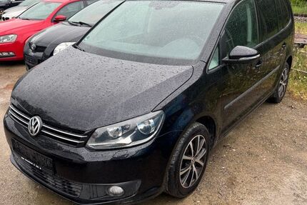 VW Touran 180.000 km 5.990 &euro; Tübingen 72070