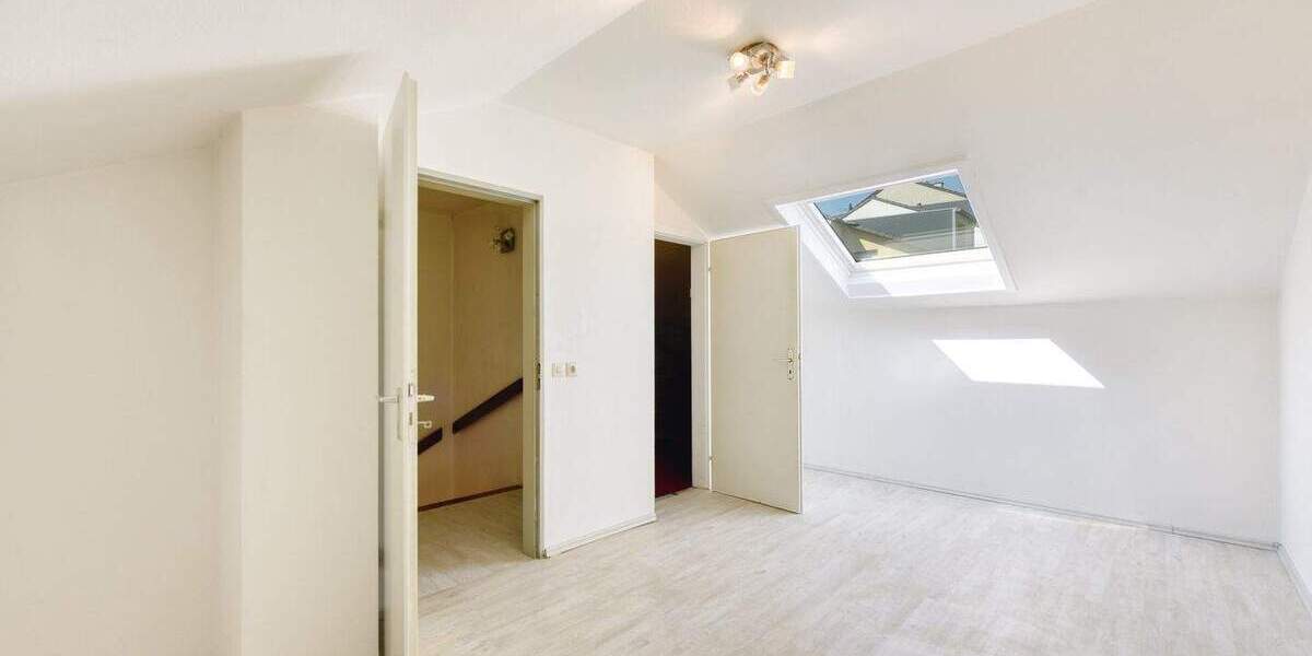 Reihenmittelhaus Stuttgart Rohracker - 5 Zimmer, 120 m&sup2;, 498.000&euro; | Angebot:25693431