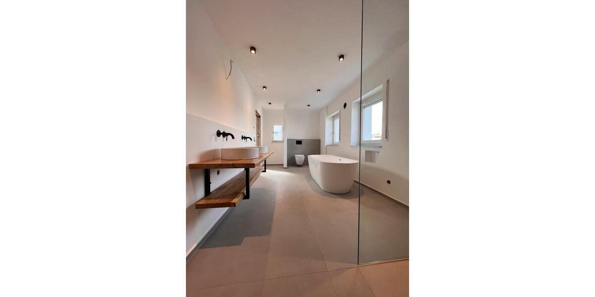 Einfamilienhaus Esslingen am Neckar Brühl - 5 Zimmer, 140 m&sup2;, 1.980&euro; | Angebot:26537724