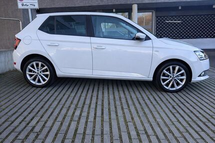 Skoda Fabia 23.668 km 13.900 &euro; Stuttgart 70619