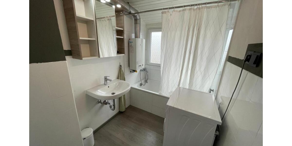 Dachgeschoßwohnung Stuttgart Vaihingen - 2.5 Zimmer, 75 m&sup2;, 720&euro; | Angebot:26409984
