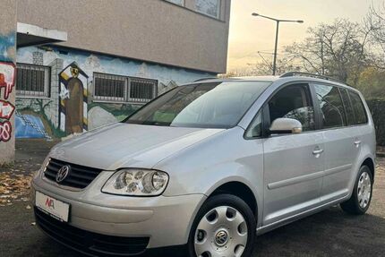 VW Touran 110.000 km 5.320 € Stuttgart 70376