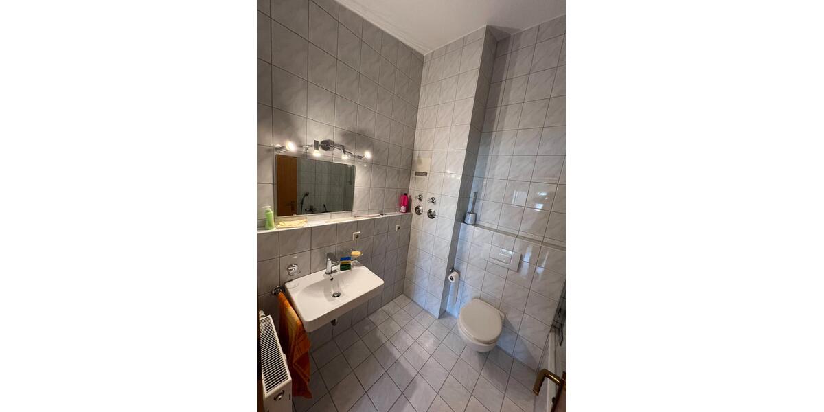 Dachgeschoßwohnung Plochingen - 2 Zimmer, 42 m&sup2;, 560&euro; | Angebot:26395501