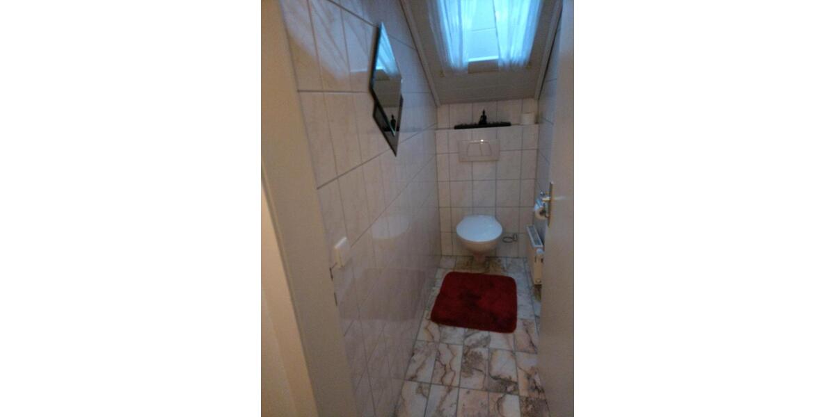 Dachgeschoßwohnung Winnenden - 2.5 Zimmer, 73 m&sup2;, 1.000&euro; | Angebot:25173145