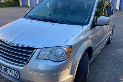 Chrysler Grand Voyager 298.000 km 3.100 &euro; Ludwigsburg, Württ (Mitte) 71634