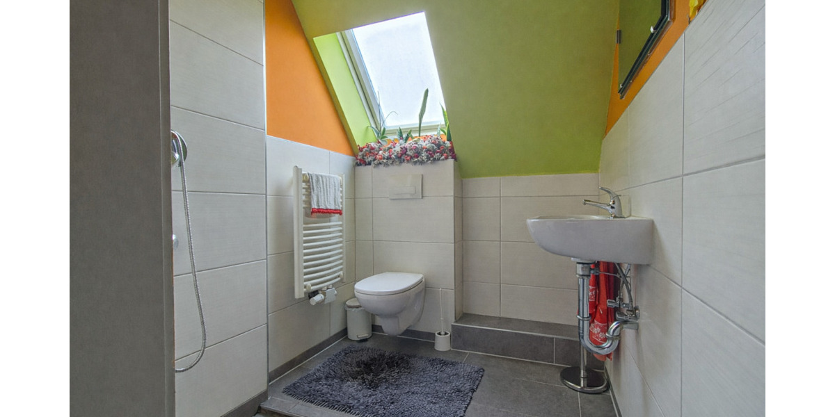 Einfamilienhaus Stuttgart Untertürkheim - 5 Zimmer, 123 m&sup2;, 477.000&euro; | Angebot:24713323