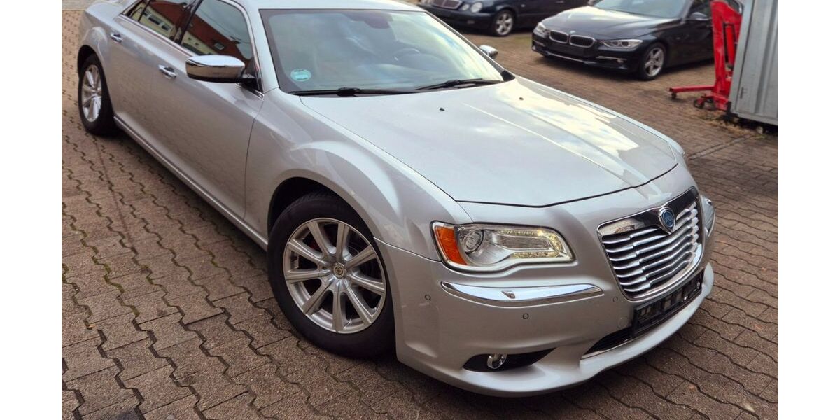 Lancia Thema 148.300 km 13.950 &euro; Stuttgart 70435