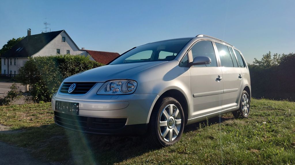 VW Touran 209.580 km 4.200 € Ammerbuch 72119