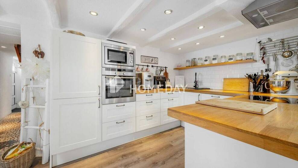 Gepflegtes EFH mit Einbauküche, Terrasse - modernisiert, lichtdurchflutet und gemütlich 4 zimmer