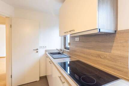 Haus zum Kaufen in Stuttgart 1.720.000 € 340 m² 16 zimmer