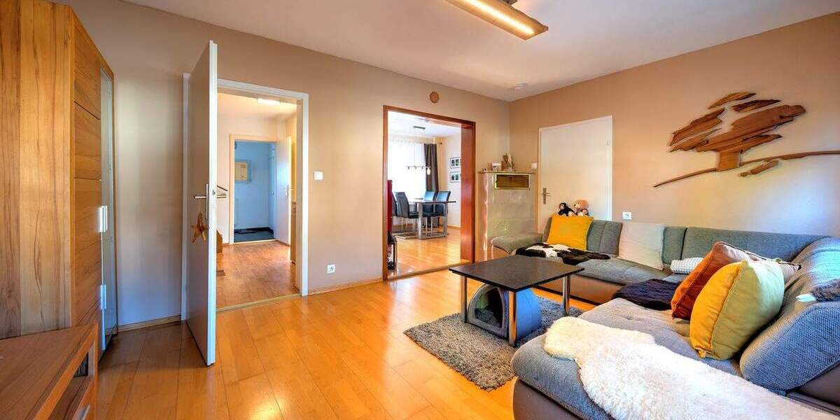 Reihenmittelhaus Sindelfingen Darmsheim - 5 Zimmer, 128 m&sup2;, 449.000&euro; | Angebot:23965487