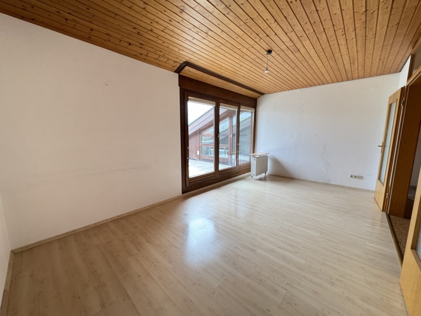 Freistehendes 3-Familienhaus in guter und ruhiger Wohnlage