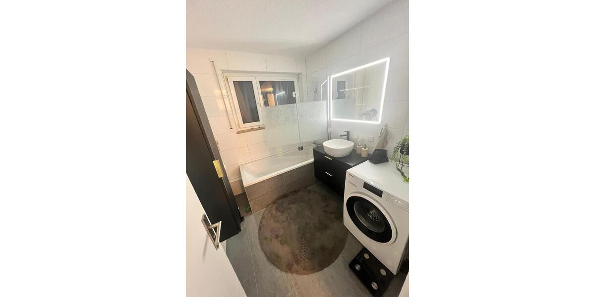 Etagenwohnung Leonberg - 3 Zimmer, 81 m&sup2;, 1.400&euro; | Angebot:26350182