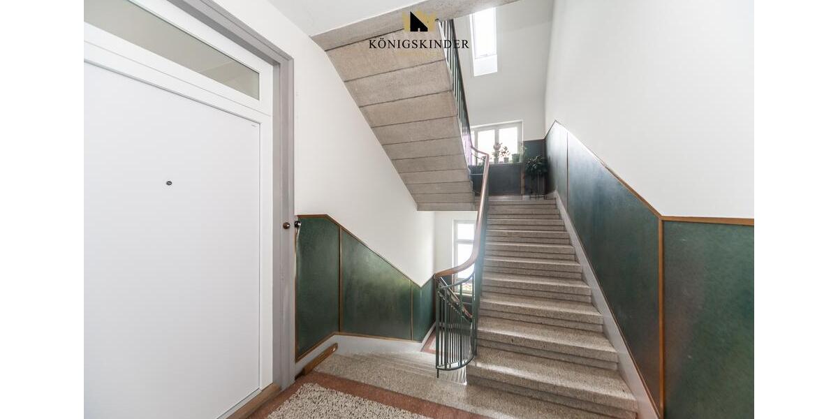 Etagenwohnung Stuttgart Bad Cannstatt - 4 Zimmer, 140 m&sup2;, 1.750&euro; | Angebot:26585778