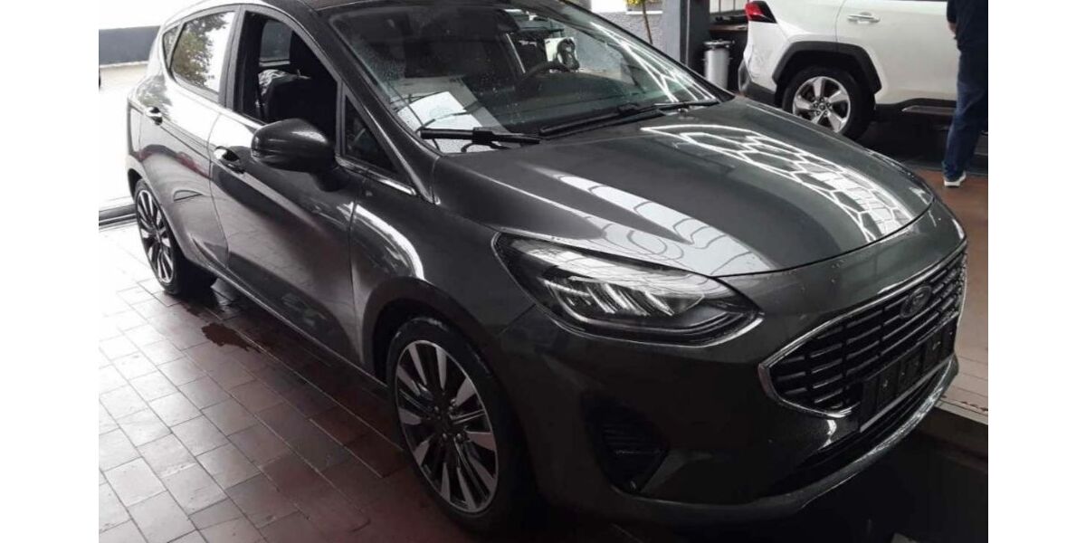 Ford Fiesta 32.000 km 14.999 € Ditzingen 71254