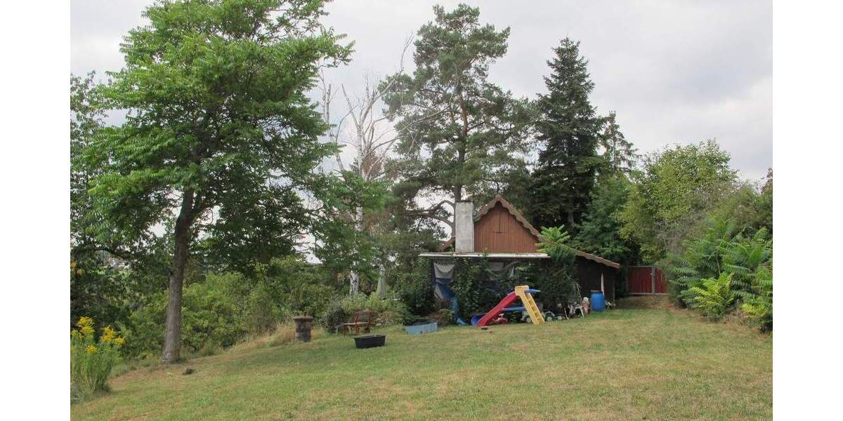 Herrliches Wochenendgrundstück mit bester Aussicht - zwei Brunnen, Baumbestand, aufteilbar in 2 oder drei Flächen, Südhang, teilbar zimmer