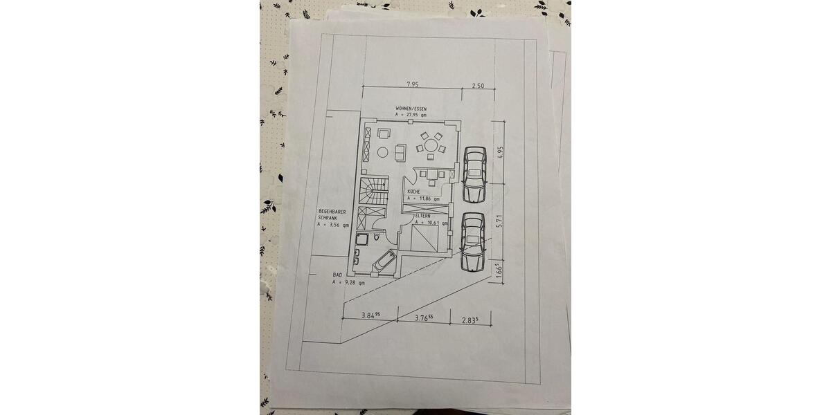 Einfamilienhaus Besigheim - 5.5 Zimmer, 179 m&sup2;, 2.250&euro; | Angebot:25050250