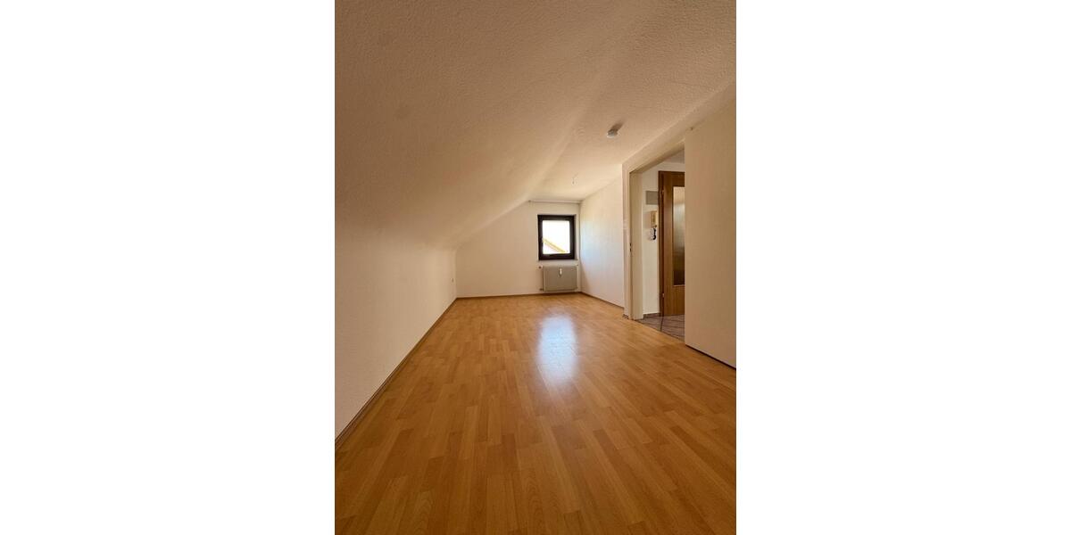 Dachgeschoßwohnung Leinfelden-Echterdingen Echterdingen - 2 Zimmer, 54 m&sup2;, 700&euro; | Angebot:26615046
