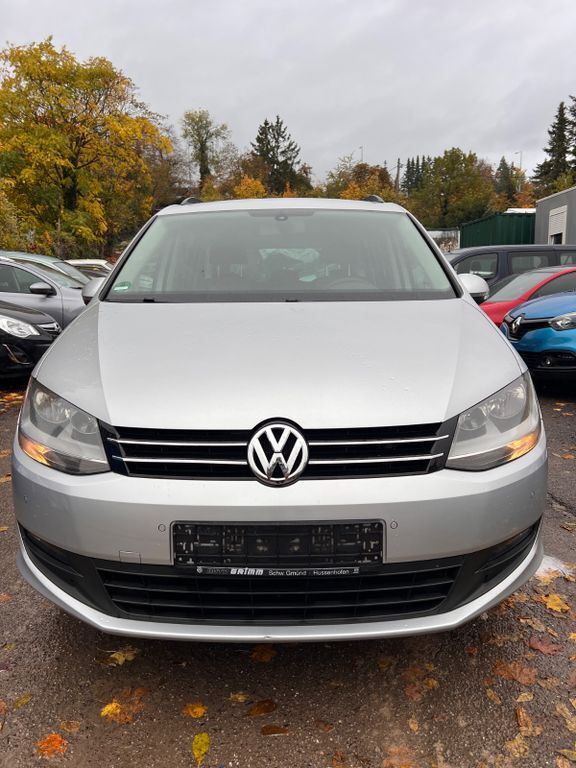 VW Sharan 164.777 km 10.400 € Stuttgart 70376