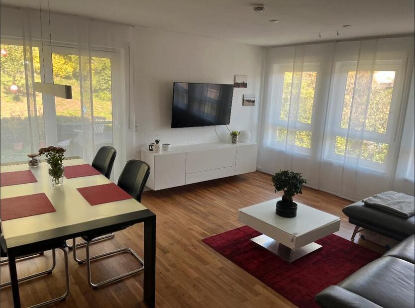 Haus im Haus - helle 5 Zimmer MaisonetteWohnung in Dätzingen