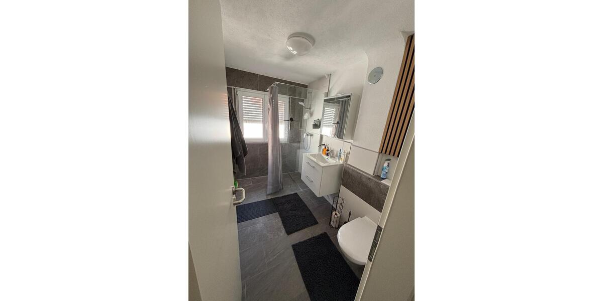 Dachgeschoßwohnung Ludwigsburg Oßweil - 2 Zimmer, 50 m&sup2;, 900&euro; | Angebot:26293128