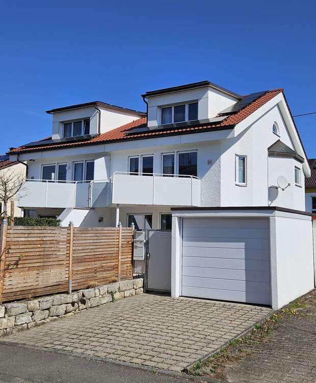 Haus zum Mieten in Kirchheim 2.700 € 185 m²