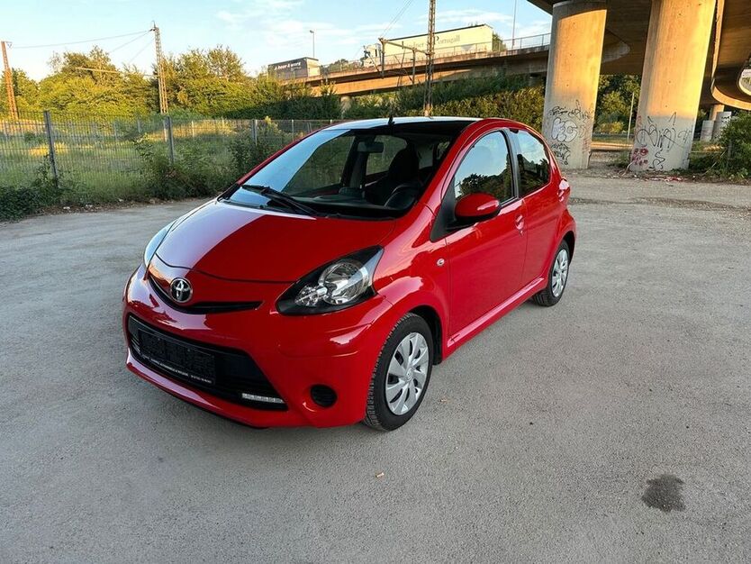 Aygo (X)